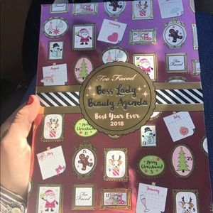 Tarte Boss Lady Beauty Agenda Set